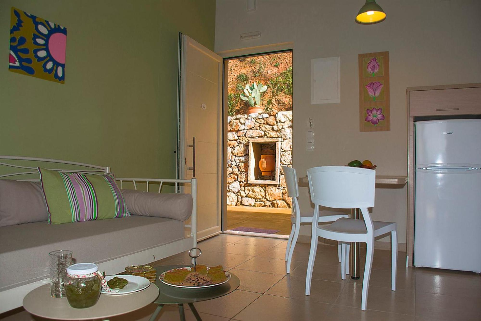 Aksos Suites Accessible Accommodation Agia  Bagian luar foto